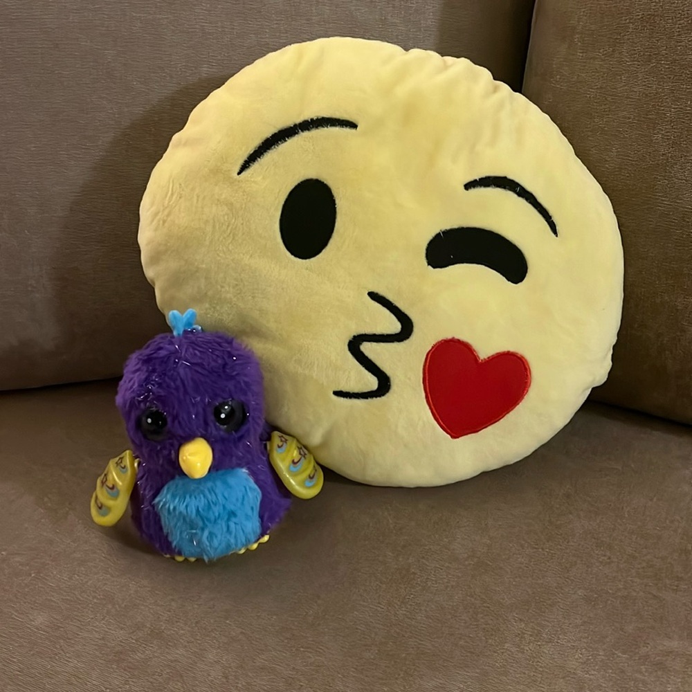 Hatchimals & Emoji stuffed animals